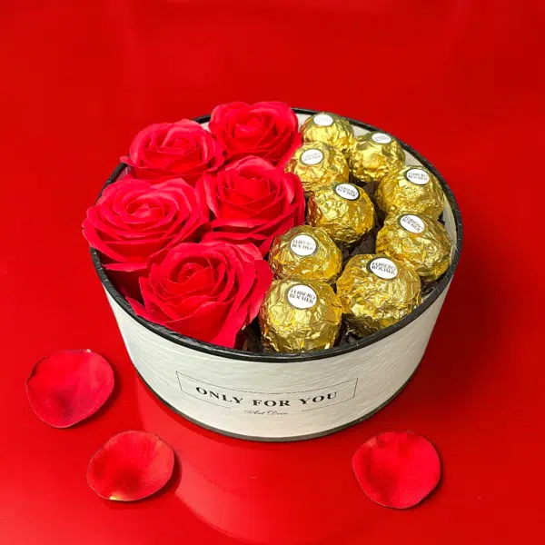 Rózsa + Ferrero box