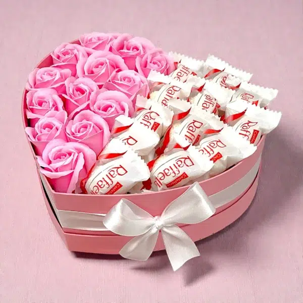 Classic szív box - Raffaello + pink rózsa