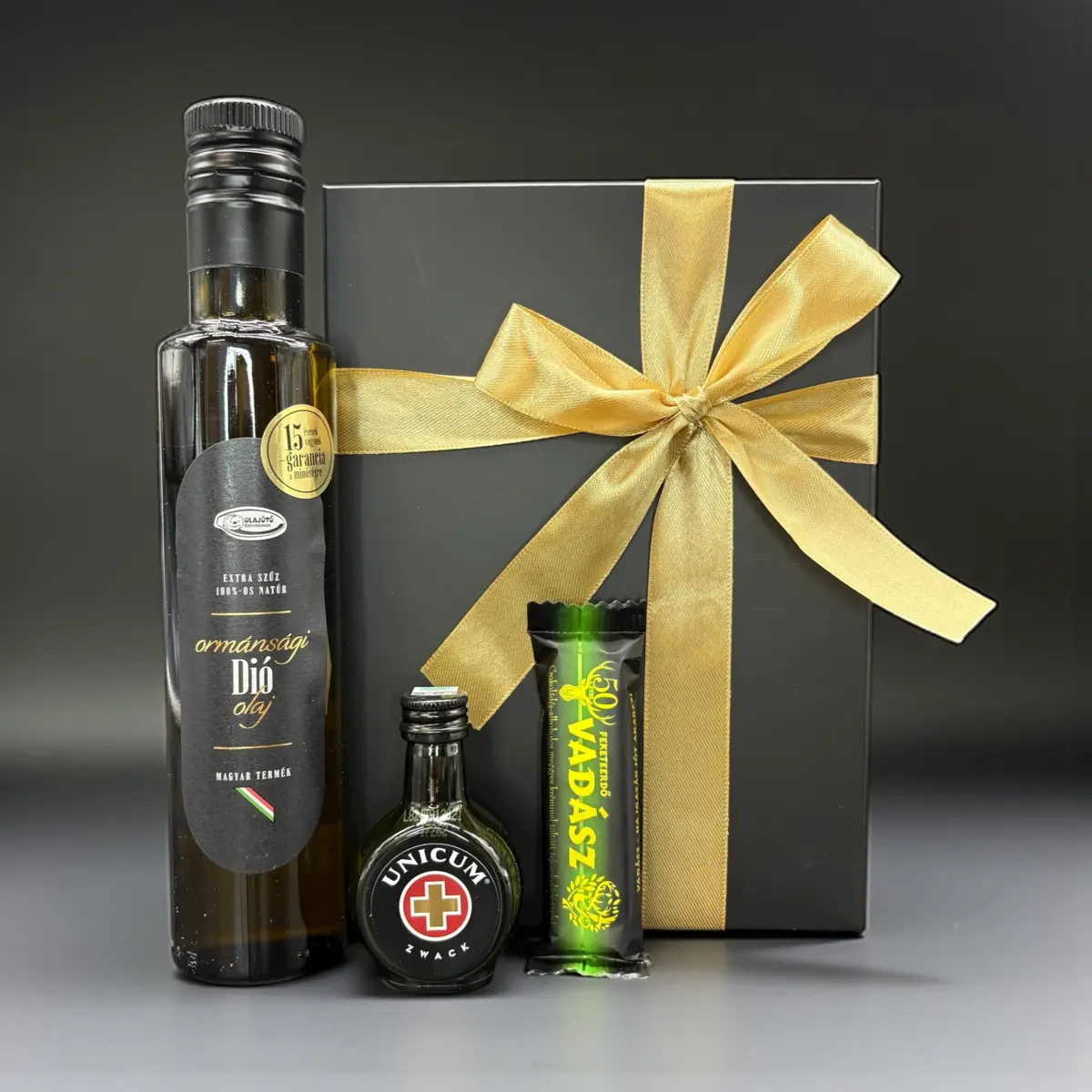 Vadregényes box - Image 2