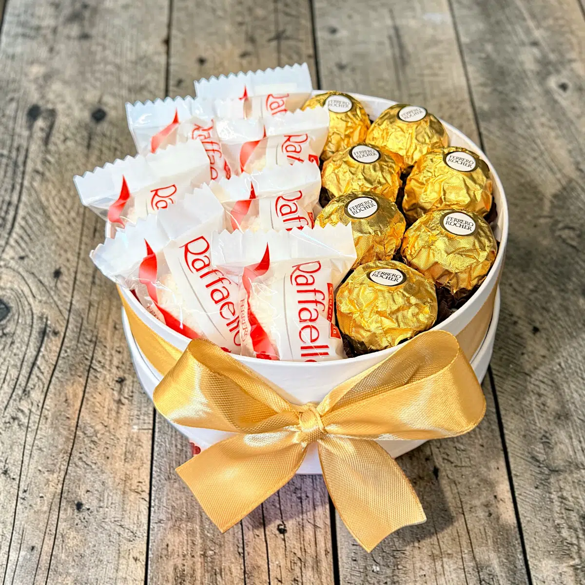 Ferrero & Raffaello box - Image 4